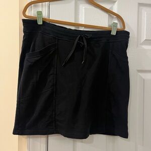 Adorable Black Skort, Context brand from Lord&Taylor, size Large.